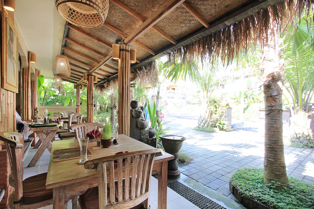 madani antique villas