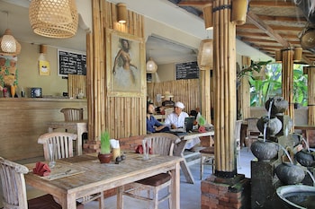 madani antique villas