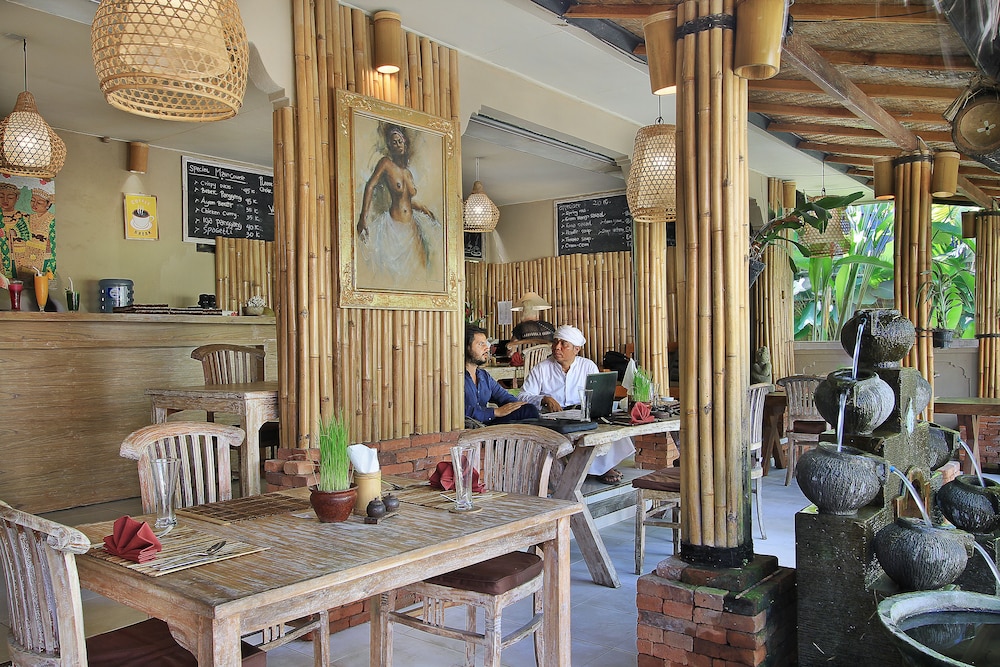 madani antique villas