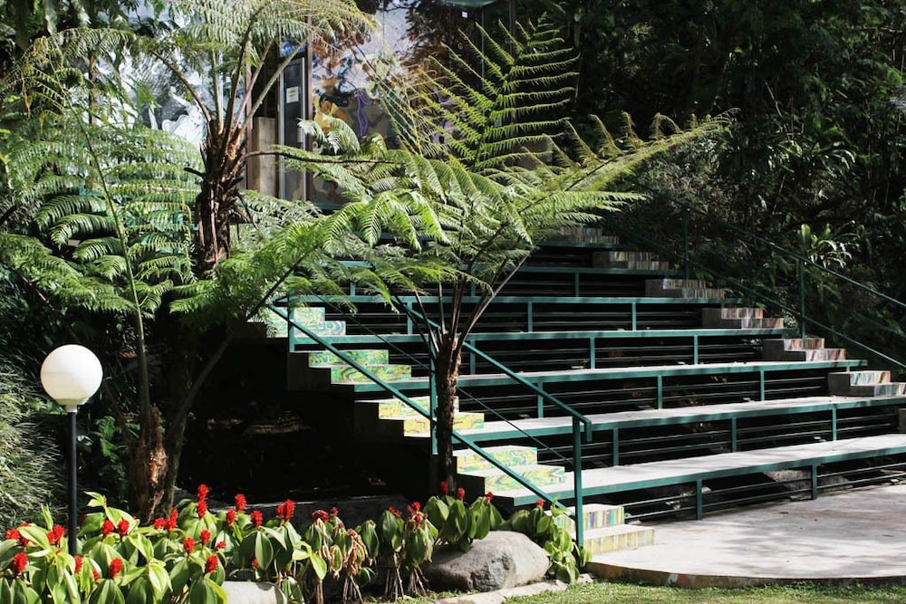 Villatel Salse,Cipanas>>Bandung,4 star