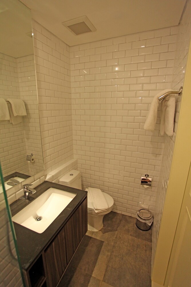 helios hotel and convention