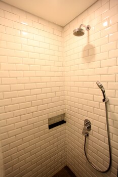 helios hotel and convention