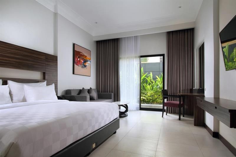 helios hotel and convention