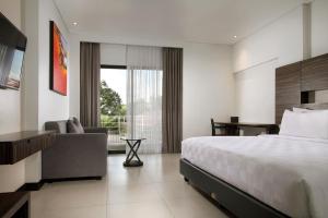 helios hotel and convention