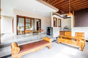 sari bamboo villas