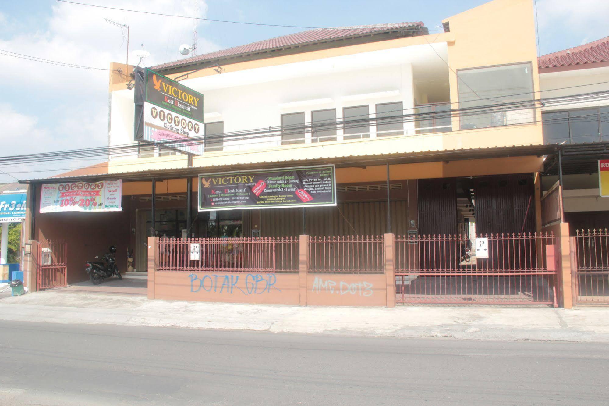 Victory Kost Eksklusif,Near Plaza Ambarrukmo,2 star