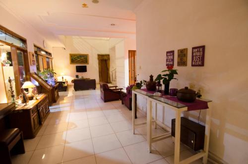 fora guest house taman lingkar