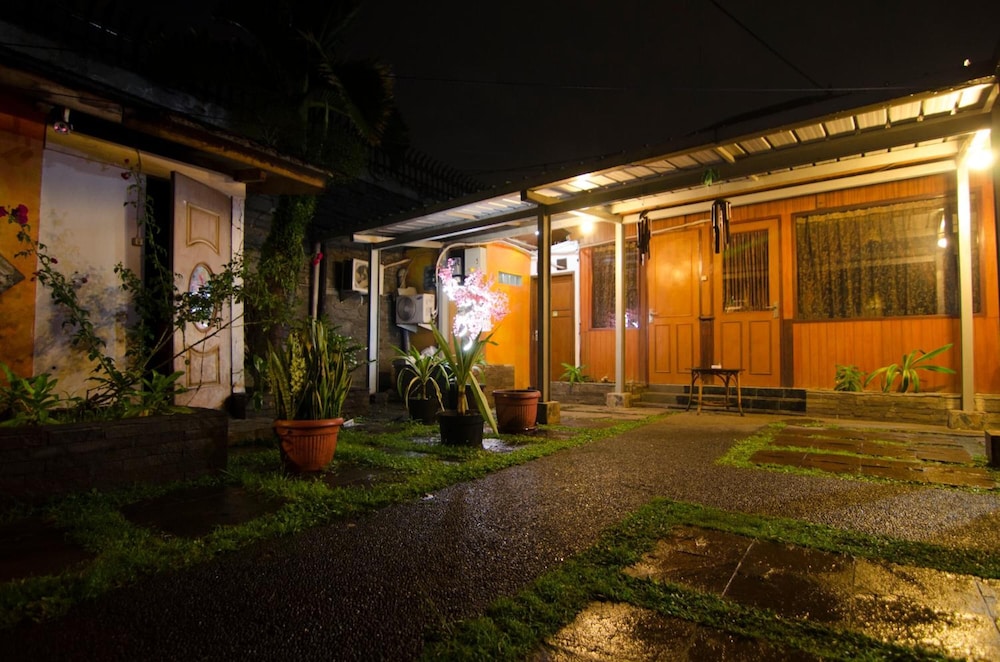 fora guest house taman lingkar