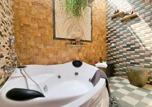 verse lite hotel gajah mada