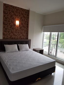 ethan hotel