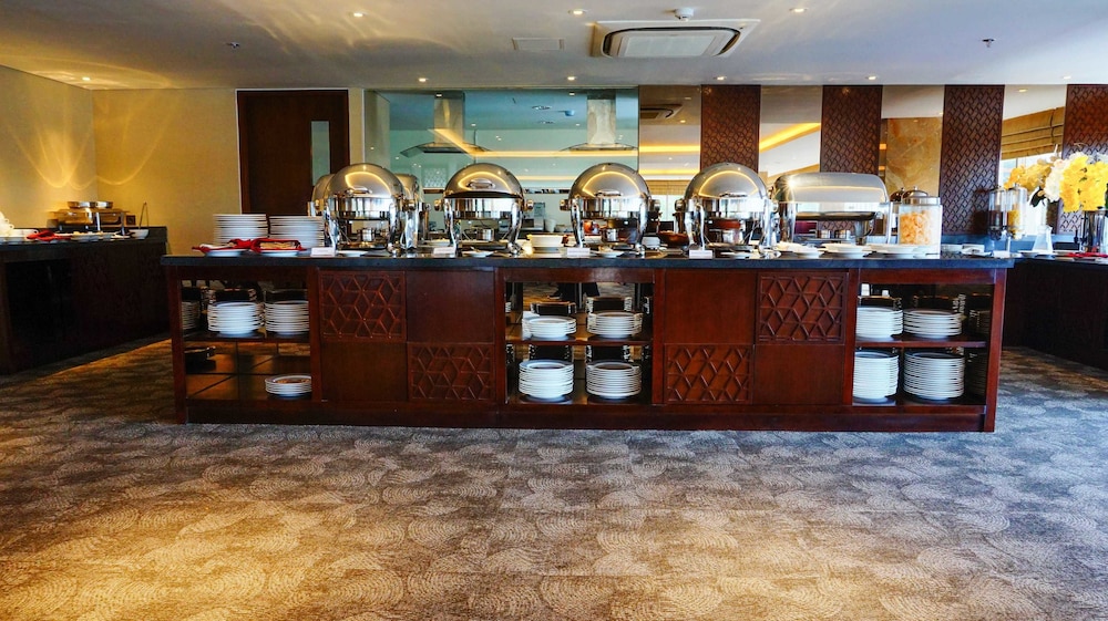 louis kienne hotel pandanaran