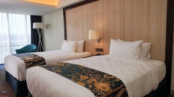 Louis Kienne Hotel Pandanaran,Semarang>>Central Java,4 star