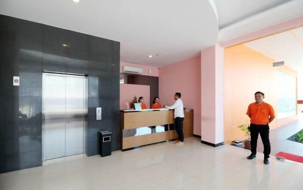 hotel sakura manado