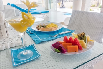 villa gili bali beach