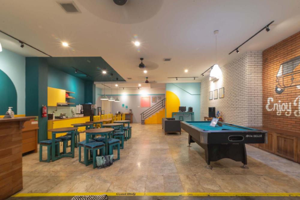 wonderloft hostel kota tua