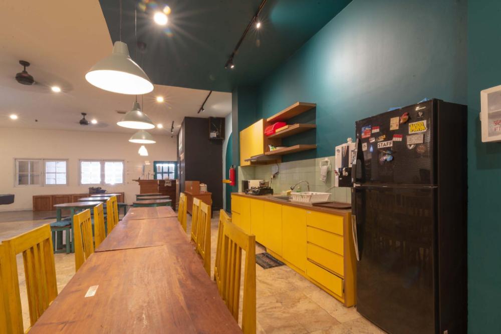 wonderloft hostel kota tua