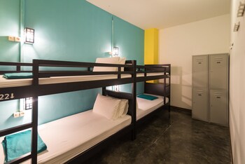 wonderloft hostel kota tua