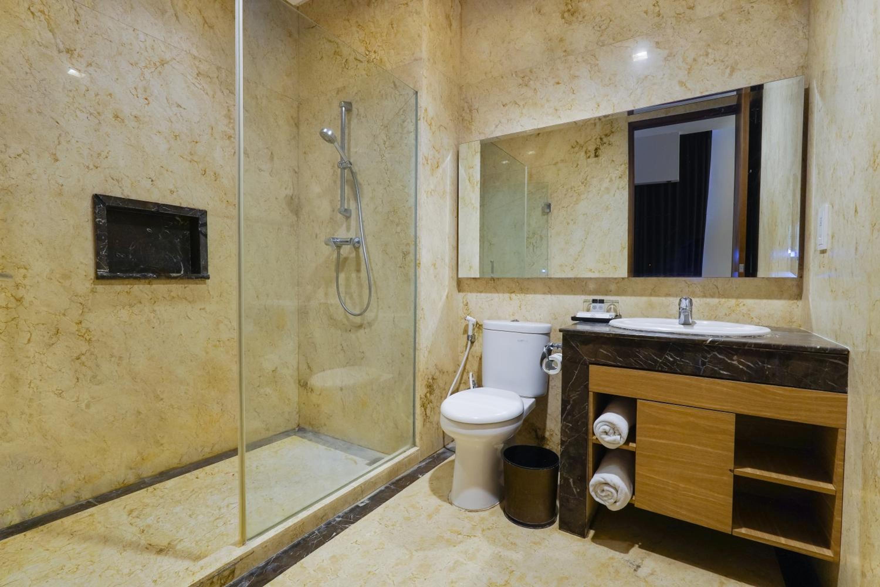 royal padjadjaran hotel