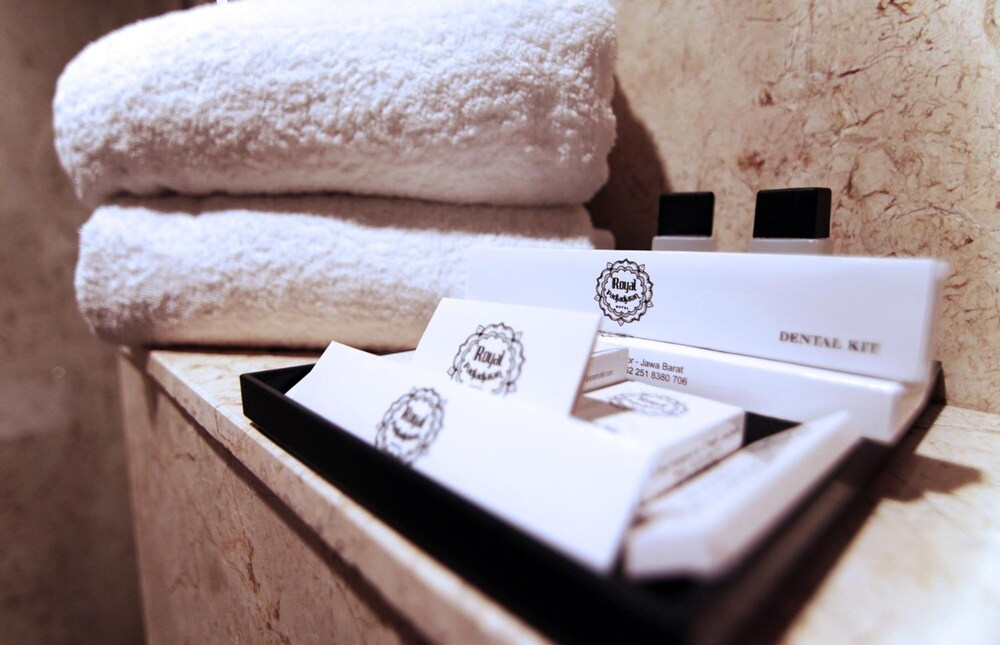 royal padjadjaran hotel