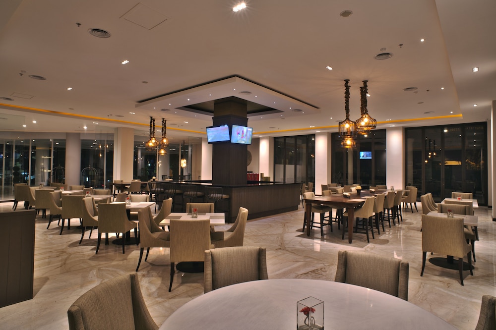 royal padjadjaran hotel