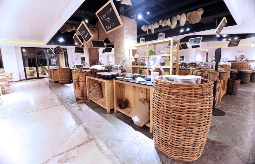 royal padjadjaran hotel