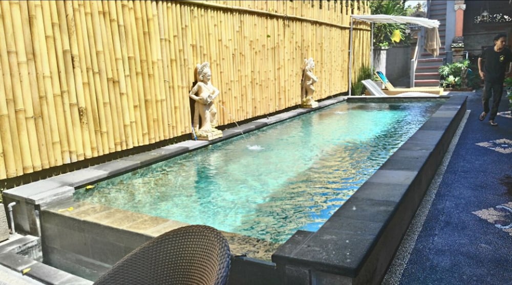 nyoman badri homestay