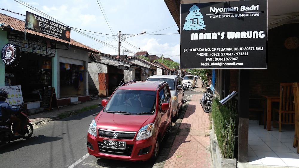 nyoman badri homestay