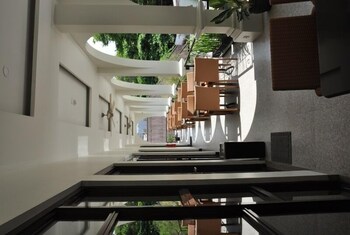 casa de wanea hotel and resto