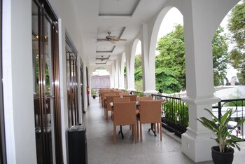 casa de wanea hotel and resto