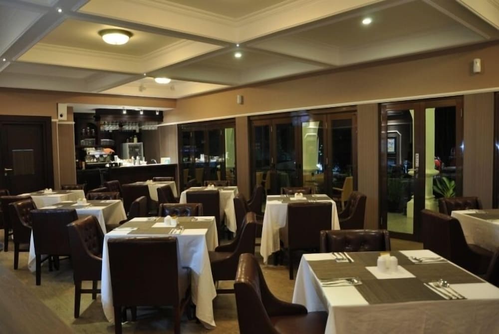 casa de wanea hotel and resto
