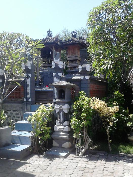 pande guest house pemuteran