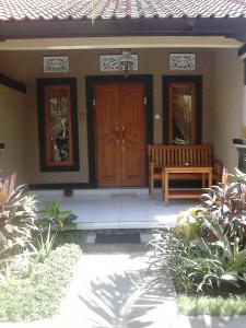 pande guest house pemuteran