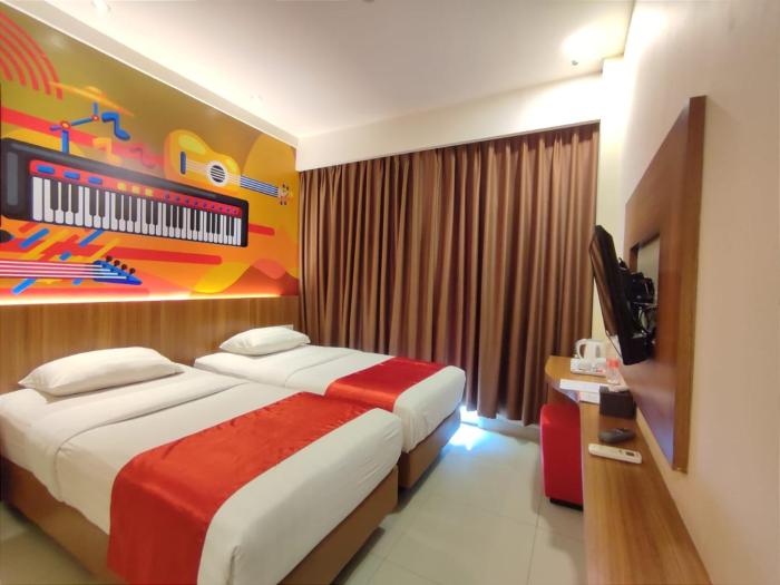 front one hotel purwodadi