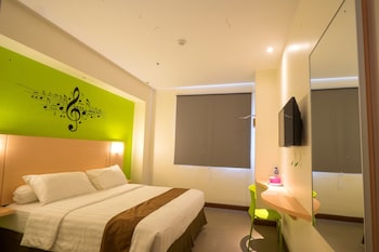 front one hotel jayapura