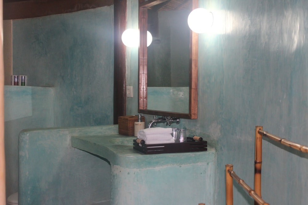 sanghyang bay villas