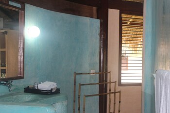 sanghyang bay villas