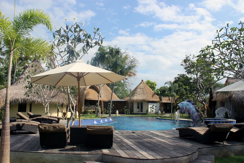 sanghyang bay villas