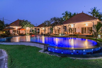 sanghyang bay villas