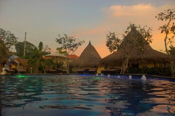 sanghyang bay villas