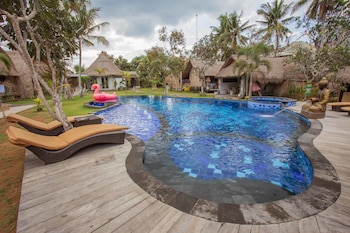 sanghyang bay villas