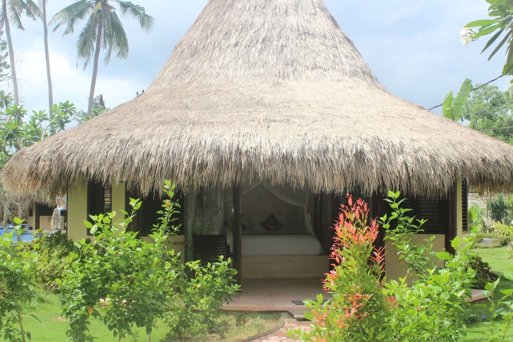 sanghyang bay villas