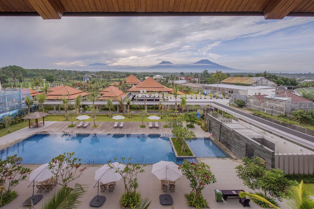 el hotel royale banyuwangi