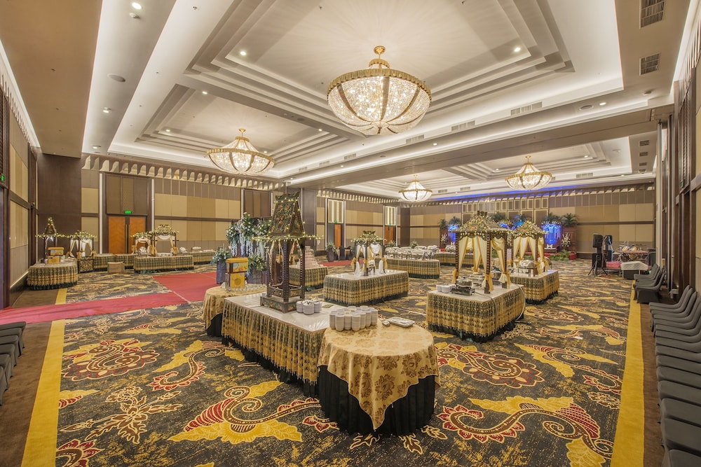 el hotel royale banyuwangi