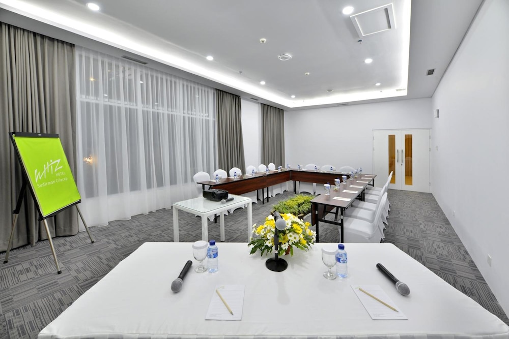 Whiz Prime Hotel Sudirman Cilacap,Cilacap>>Central Java,3 star