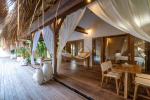 castaway resort