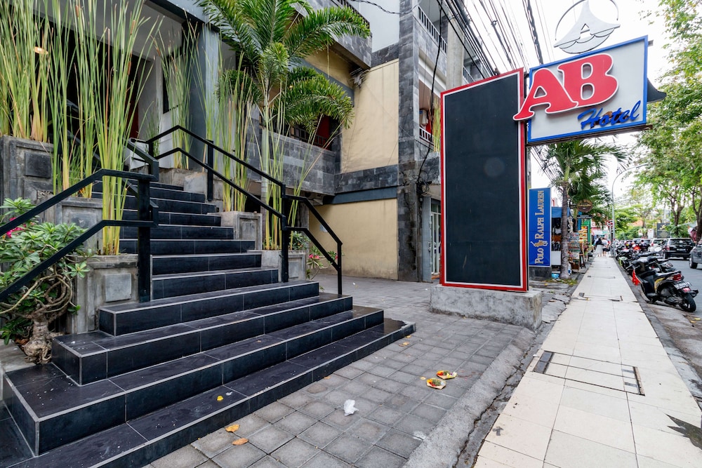 ab hotel kuta by agata