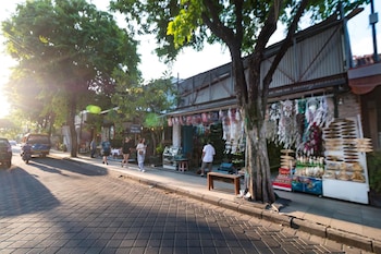 ab hotel kuta by agata