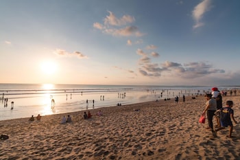 ab hotel kuta by agata