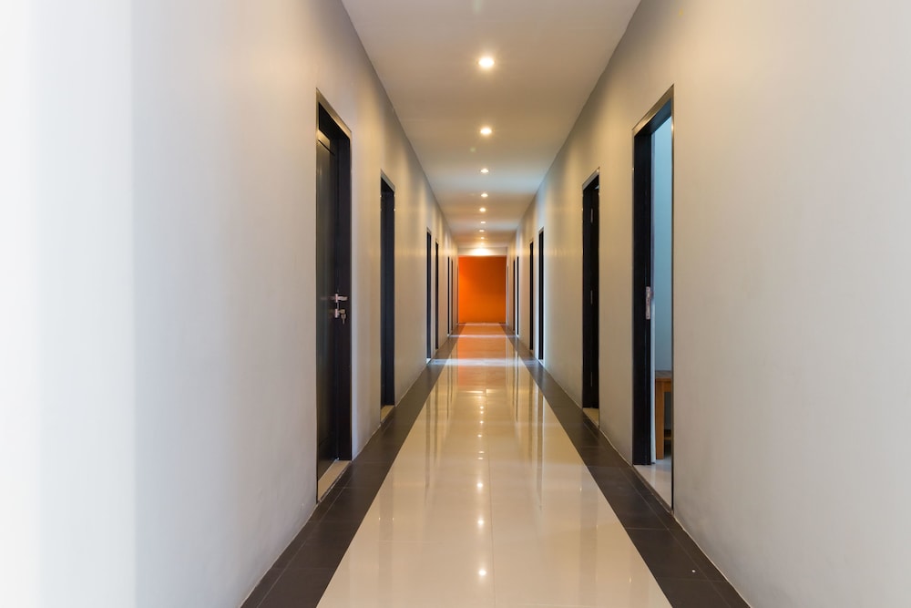 ab hotel kuta by agata