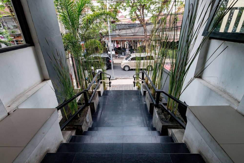 ab hotel kuta by agata